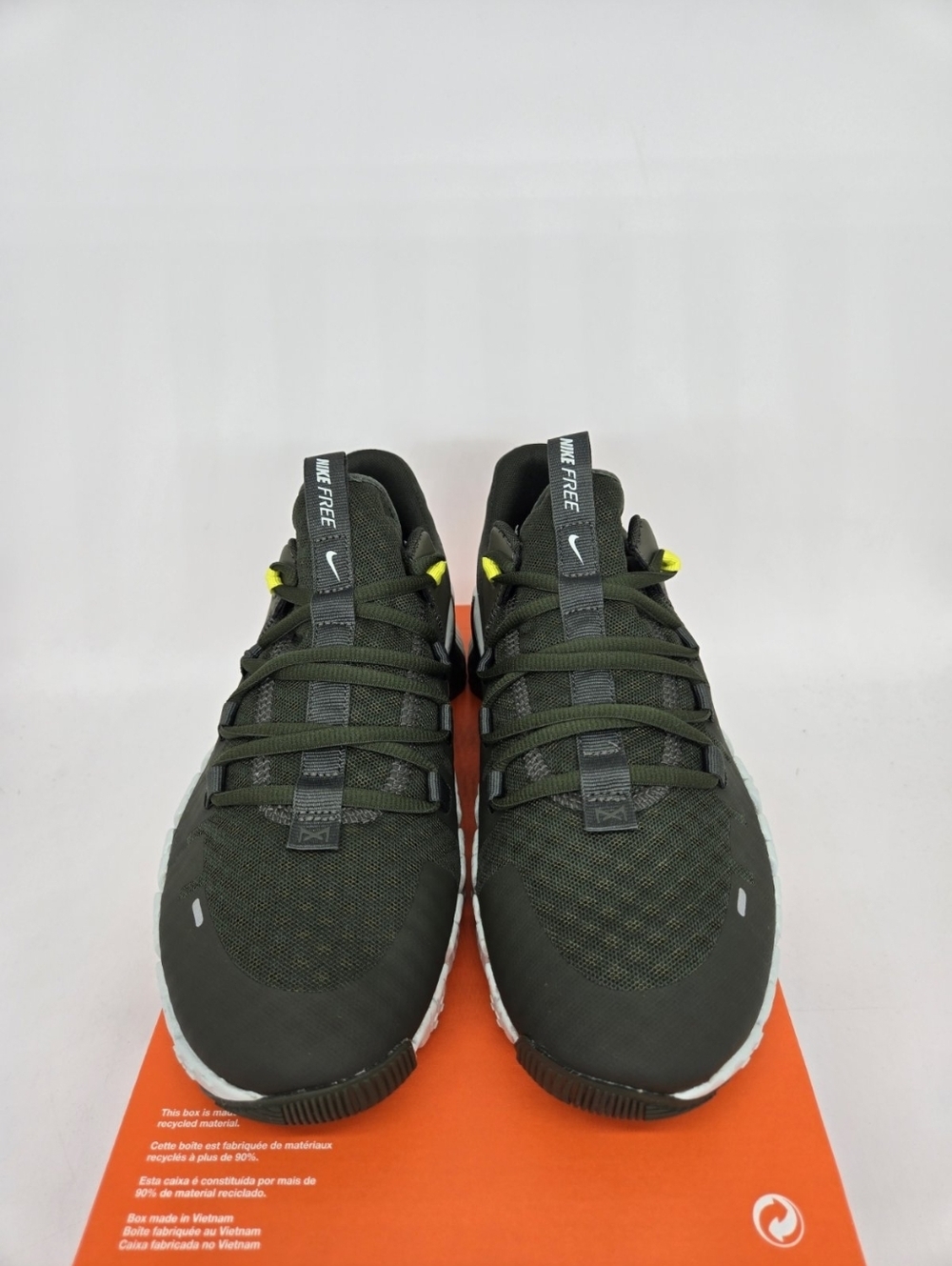 Nike Free Metcon 5 Sequoia High Voltage Men's Workout Shoes Size 8.5 New - Picture 2 of 8